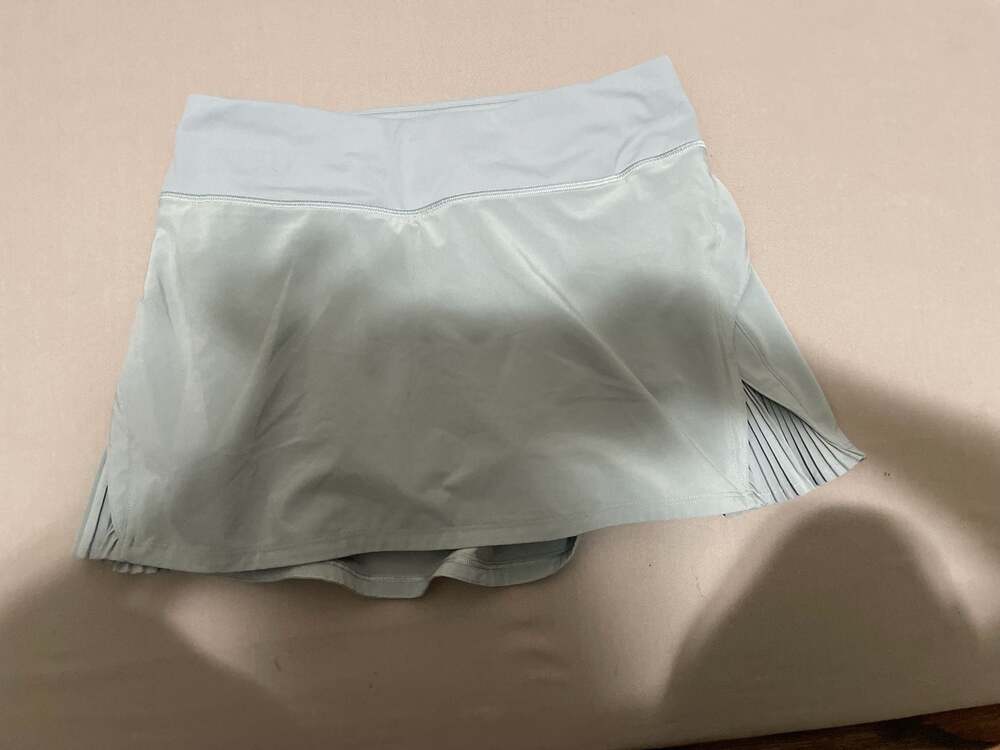 Lululemon Play Off The Pleats Tennis Skirt Rhino Grey